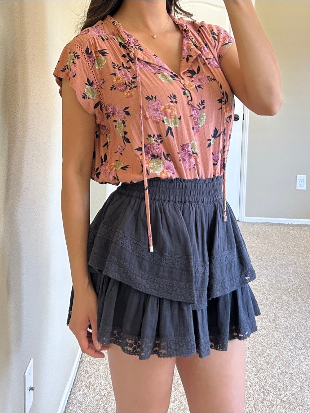 ❤️LAST CHANCE❤️ Buffalo David Bitton Peach Floral Button-Front Top